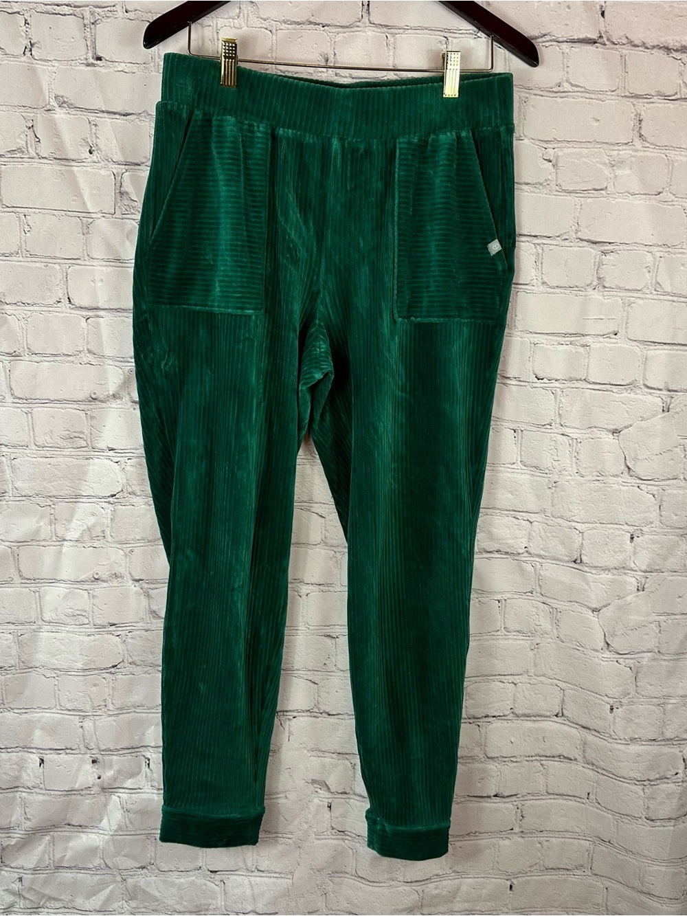 T by Talbots travel capsules sky lounge velour green joggers women M cozy relax
